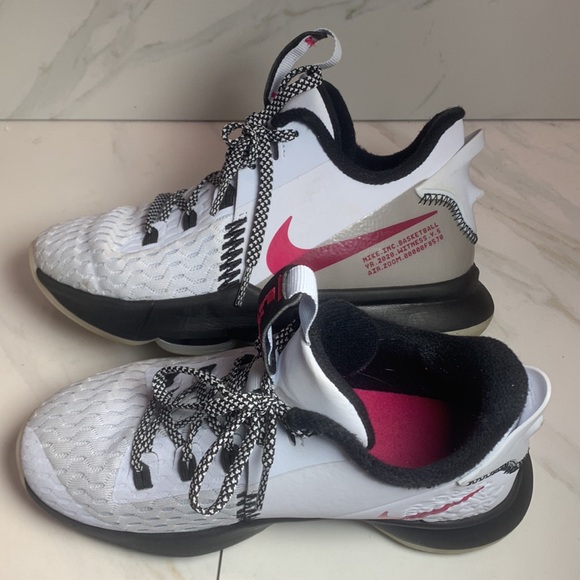 Nike CT4629-008 LeBron Witness V 5 2020 Air Basketball Shoes Youth Sz 4Y - Picture 5 of 9